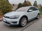 Volkswagen Golf 1.8 TSI DSG 4MOTION Alltrack Alltrack - Volkswagen Golf: Alltrack