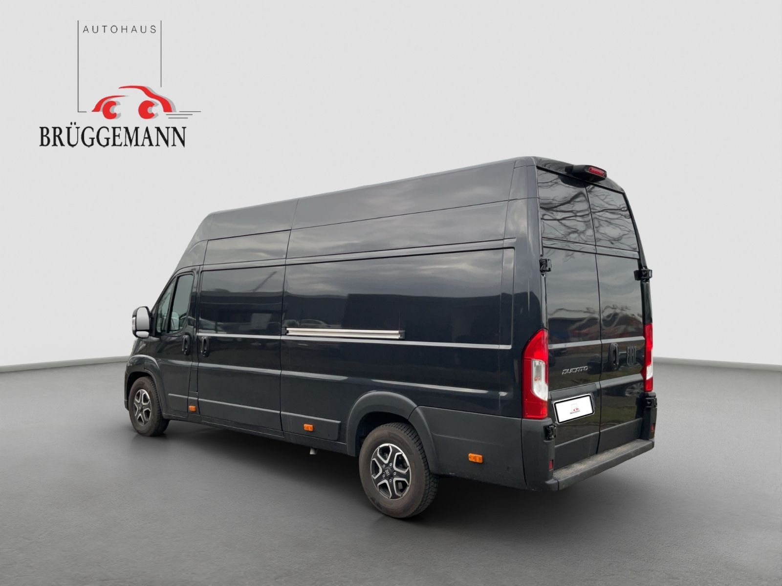 Fahrzeugabbildung Fiat Ducato Maxi L4H3 180 Mj Automatik 360°Navi