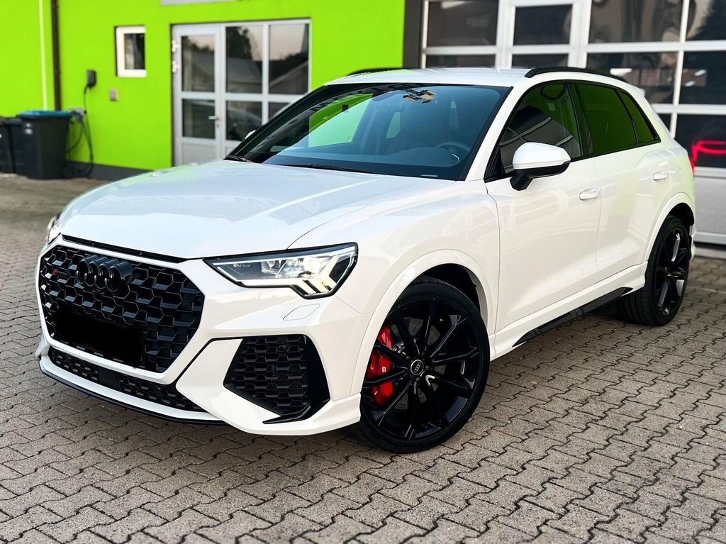 Audi RSQ3