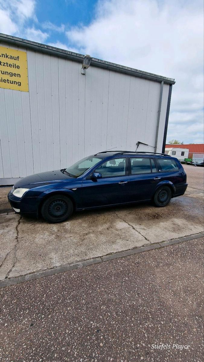 Ford Mondeo 2005 — rear view