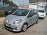 Renault Twingo 1.2 16V Live - silberne Renault Twingo
