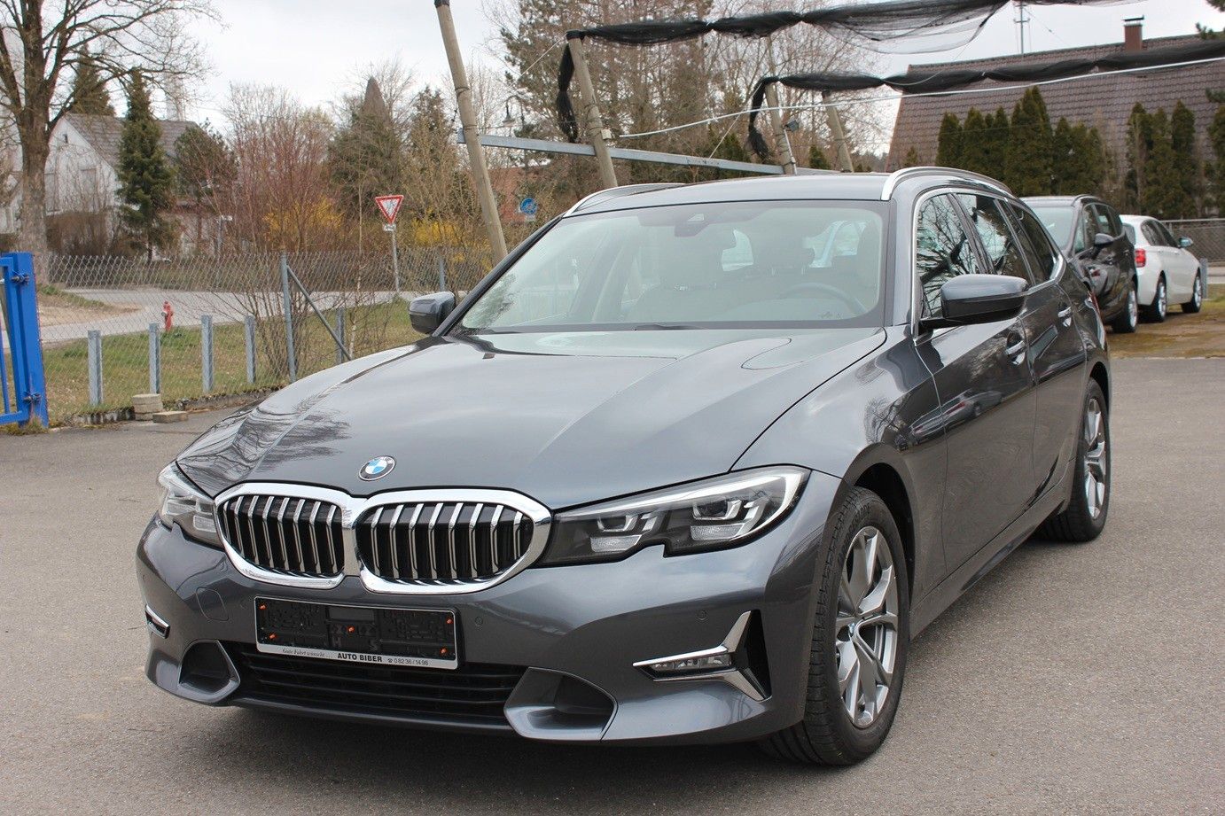 BMW 318dA Touring Luxury Line-Sportsitze-Leder-1.Hd