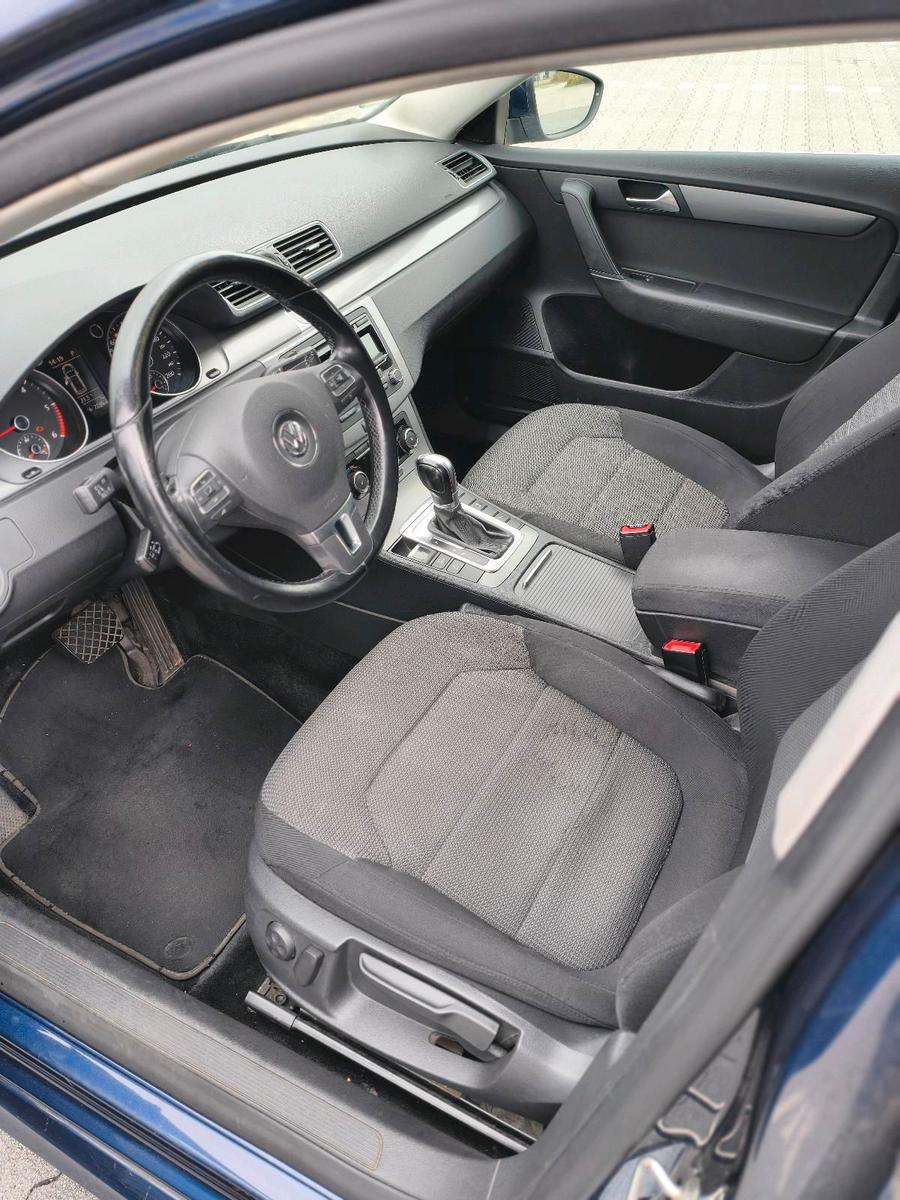 Volkswagen Passat 2011 — photo 11
