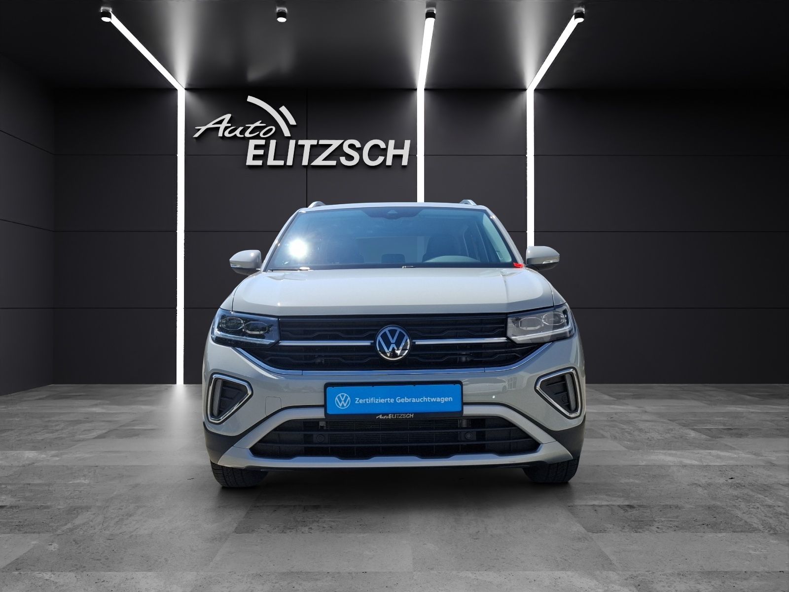 Fahrzeugabbildung Volkswagen T-Cross TSI Style Matrix AID ACC RFK SH LM