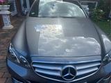 Mercedes-Benz E 250 BlueTEC 4MATIC Autom. - - Mercedes-Benz E-Klasse von privat
