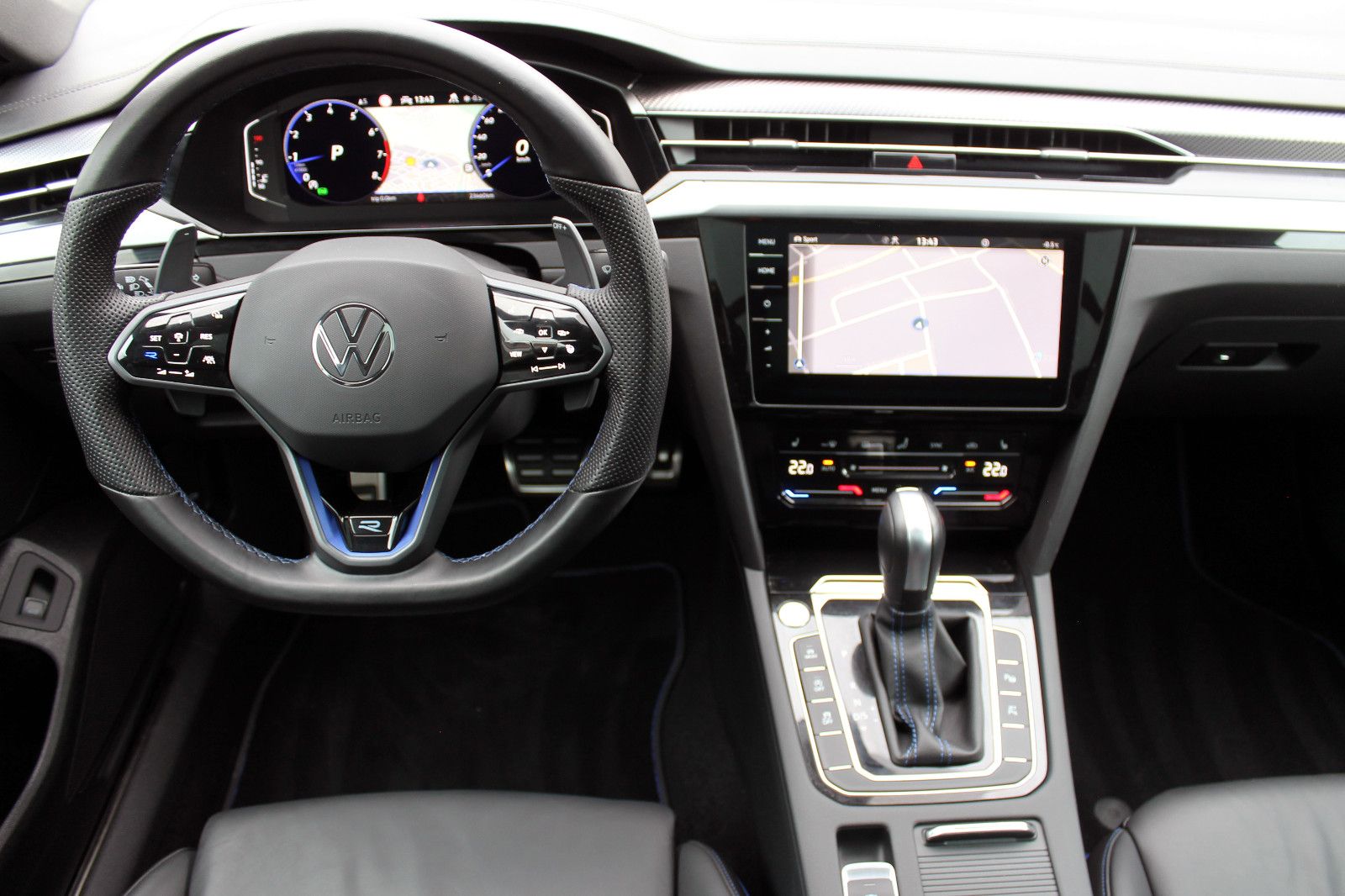 Fahrzeugabbildung Volkswagen Arteon R ShootingBrake 4Motion ACC 360° HUD AHK