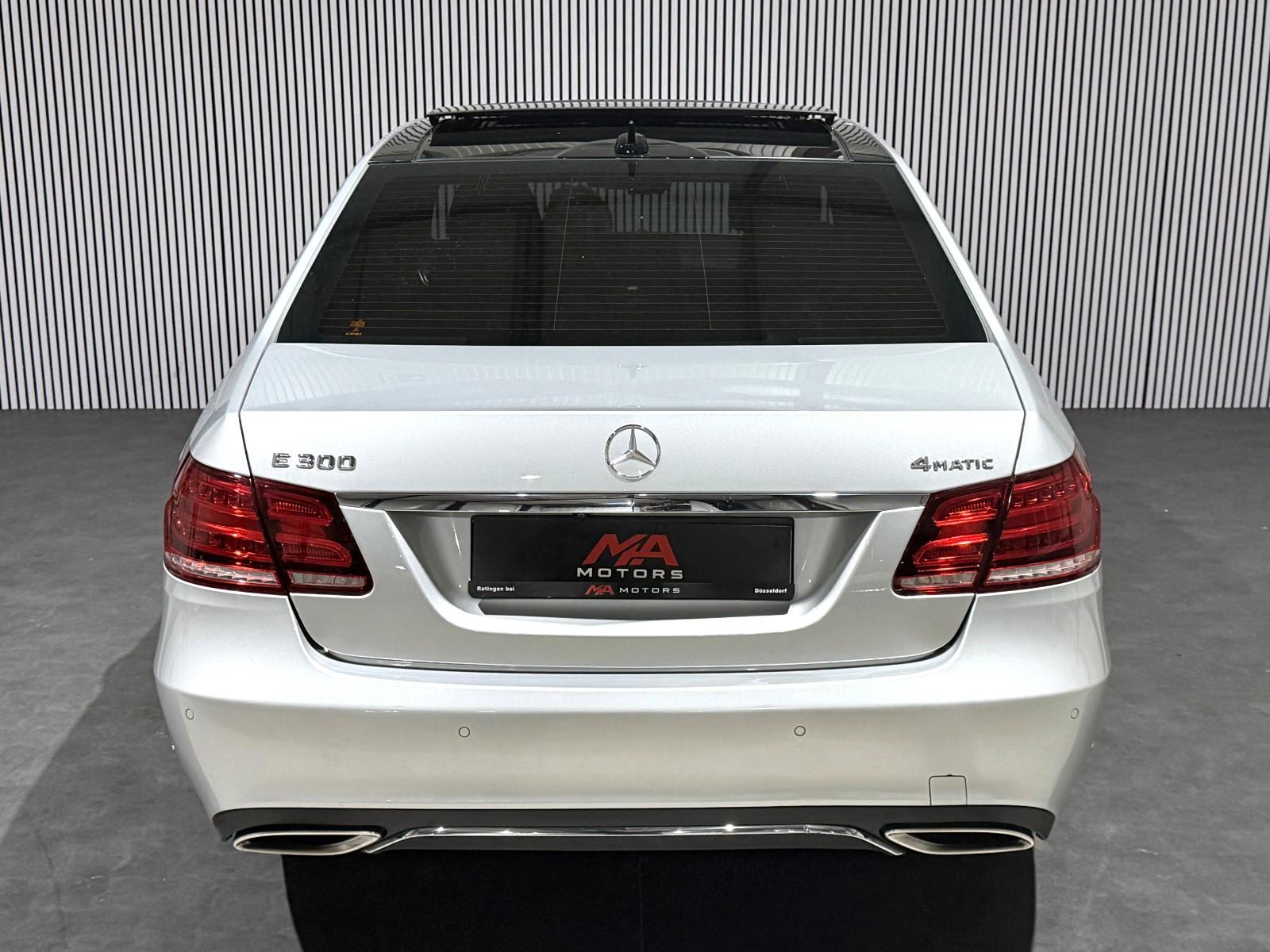 Mercedes-Benz E 300 Limousine E 300 CGI BlueEfficiency 4Matic