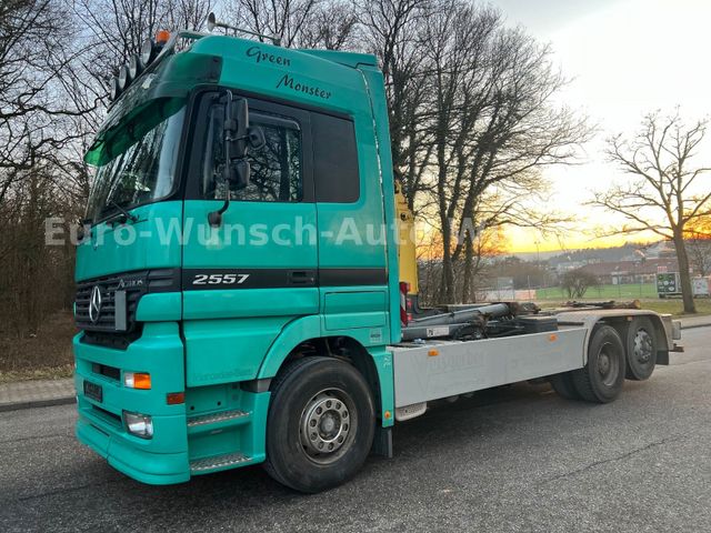 Mercedes-Benz Actros 2557 Mega Space