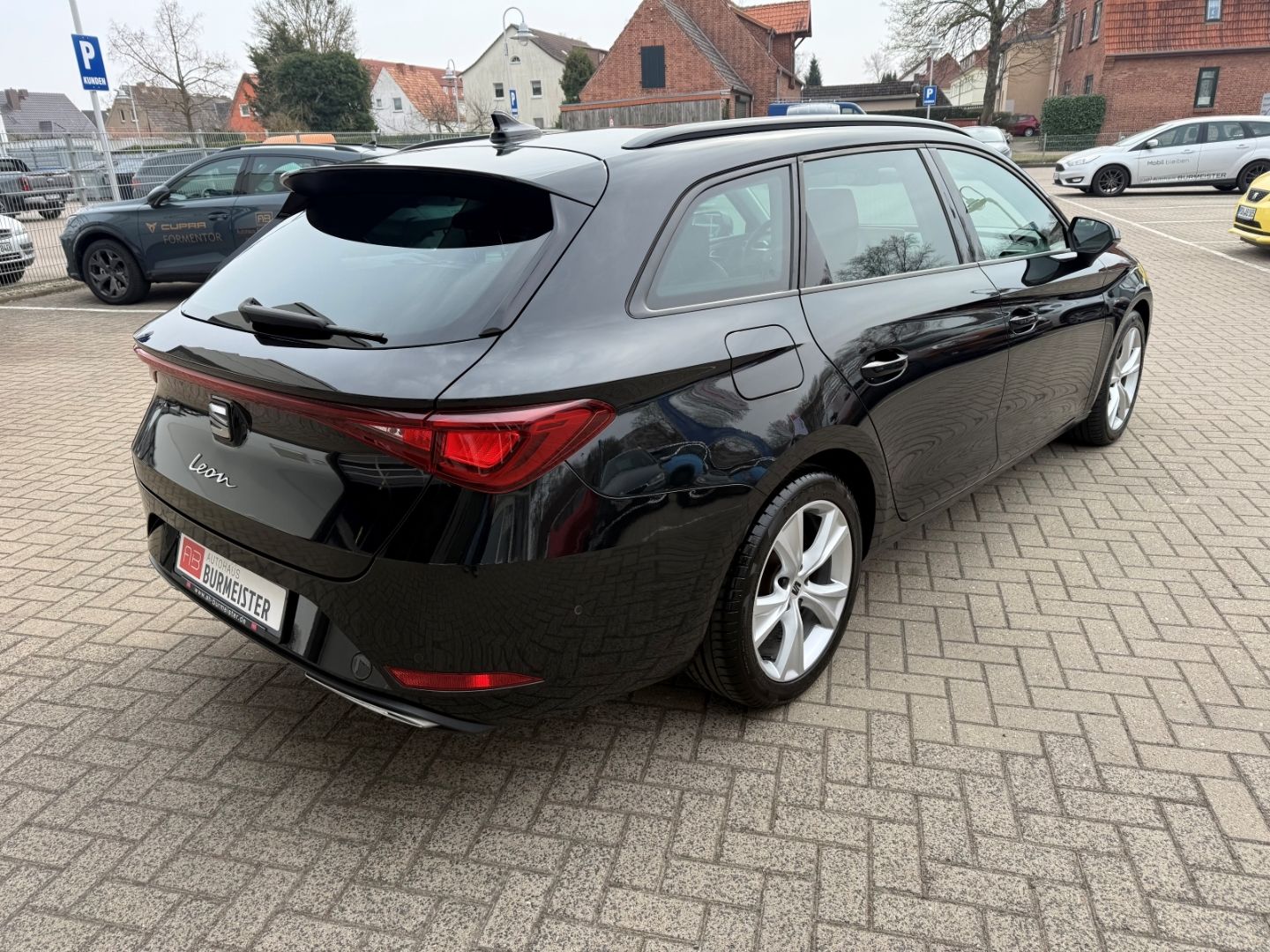 Fahrzeugabbildung SEAT Leon Sportstourer FR Navi Digitales Cockpit LED