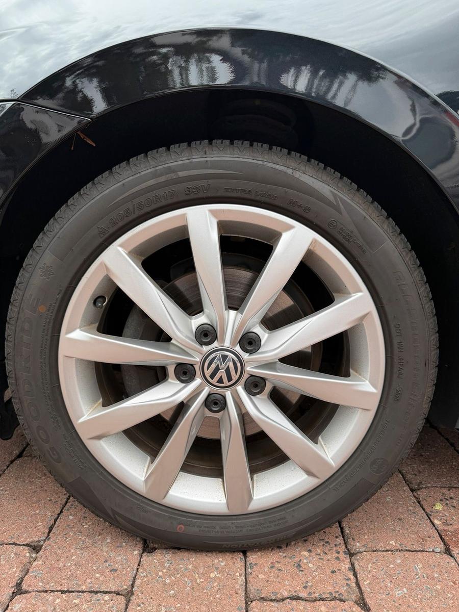 Volkswagen Golf Sportsvan 2014 — photo 9