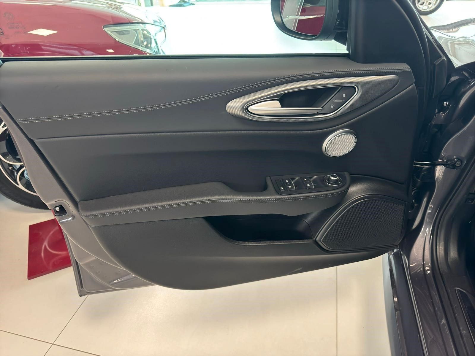 Alfa Romeo Giulia - Bild 13