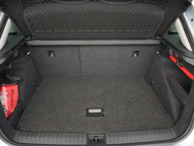 Kamiq TOUR TSI DSG+NAVI+RÜCKFAHRKAMERA+SITZ-/LEN