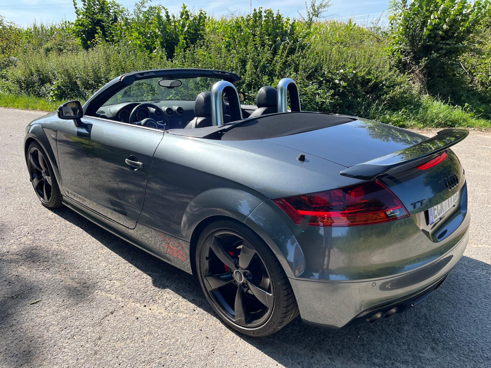Audi TT Roadster 2.0 TDI S tronic quattro -