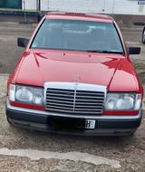 Mercedes-Benz CE 230 - rote Mercedes-Benz CE-Klasse