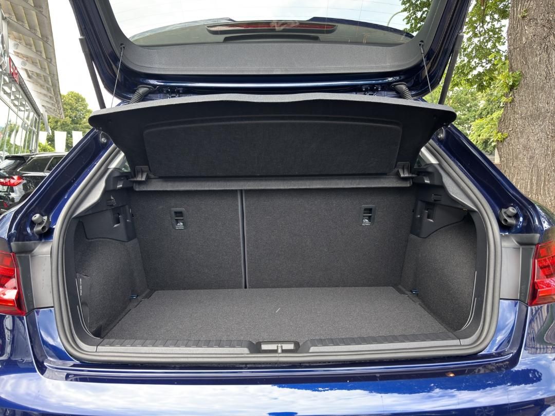Fahrzeugabbildung Audi A1 allstreet 30 TFSI LED GRA InfotainmentPaket
