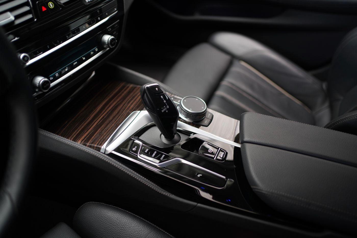 Fahrzeugabbildung BMW 520d Luxury Line Laserlicht+Komfortzugang+Head-U