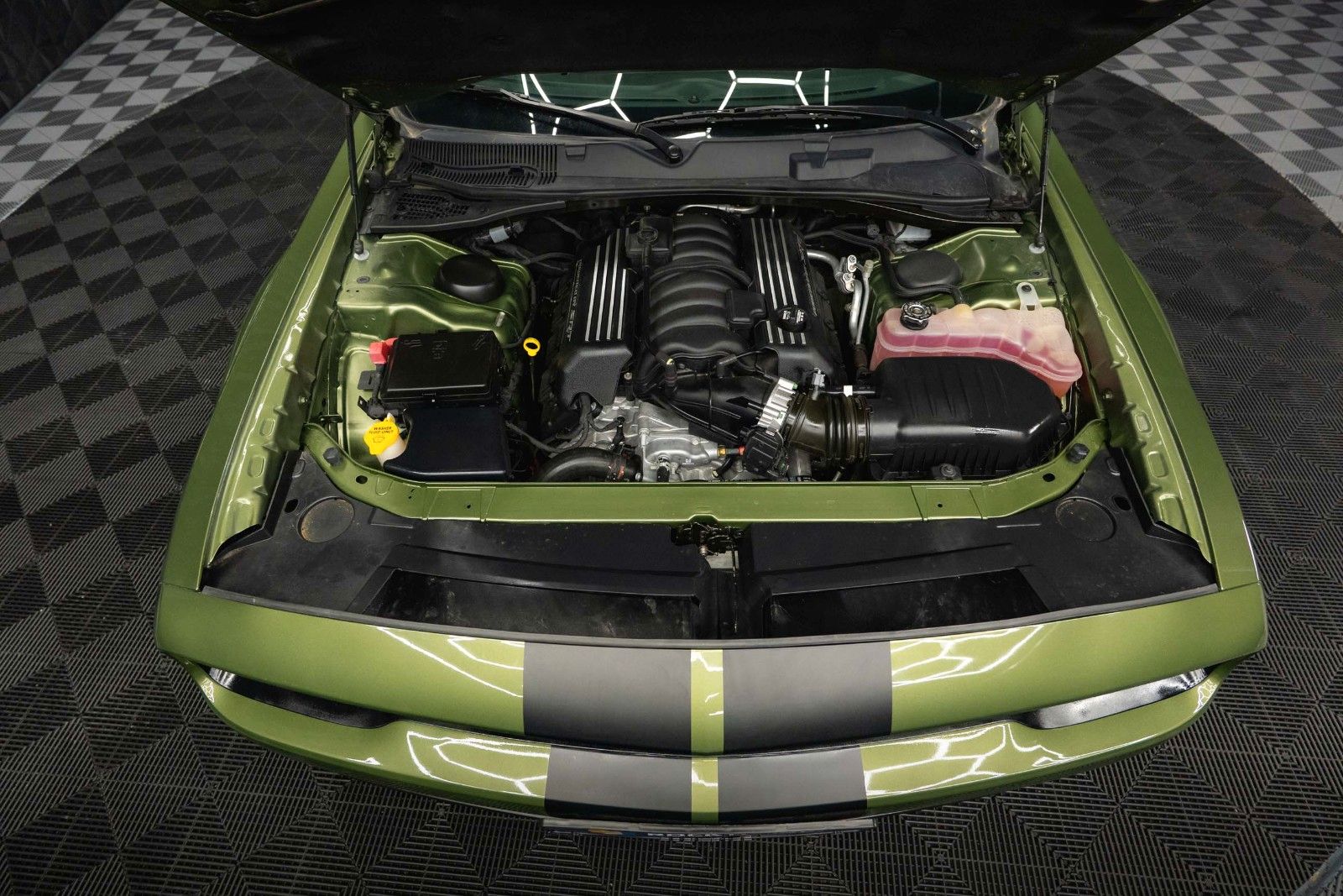 Fahrzeugabbildung Dodge Challenger 6.4 V8 SRT 392 R/T SCAT PACK WIDEBODY