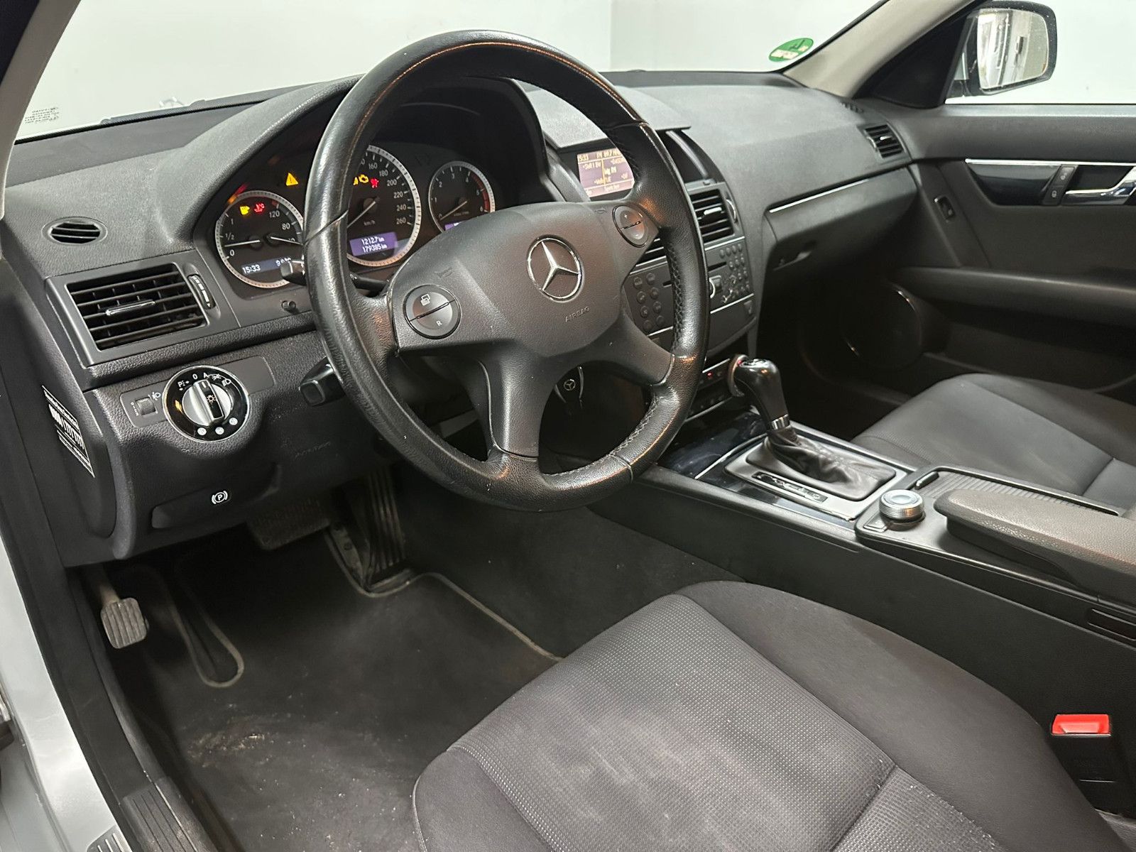 Fahrzeugabbildung Mercedes-Benz C 220 CDI *KLIMA*AHK*TÜV NEU*