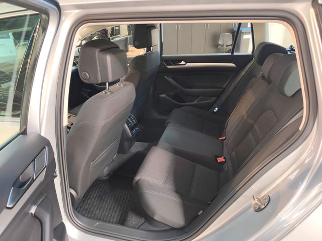 Passat Variant 2.0 TDI DSG *Standh.*AHK*DAB*APP*