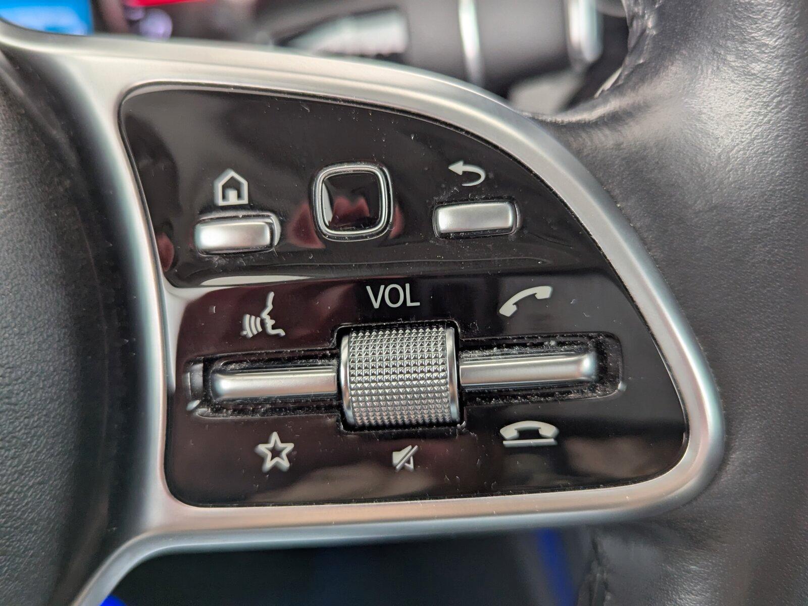 Mercedes-Benz C 300 T Avantgarde LED+NAVI+SHZ+RFK+TEMP+BC/FIS
