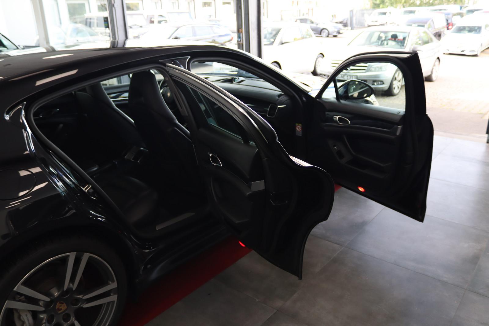 Porsche Panamera S 4.8 V8 | 400 ch | BVA | Toit ouvrant | Cuir | Suspension pneumatique | Caméra | GPS