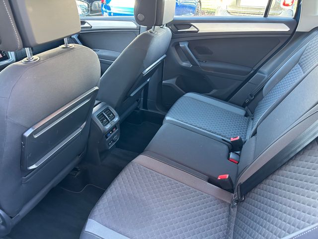 Fahrzeugabbildung Volkswagen Tiguan 2.0 DSG 4Motion+Kamera+Navi+HeadUp+AHK