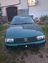 Volkswagen VW Polo Classic 1.4 16V Limousine  5 Türe... - Volkswagen Polo Classic mit Benzin-Antrieb