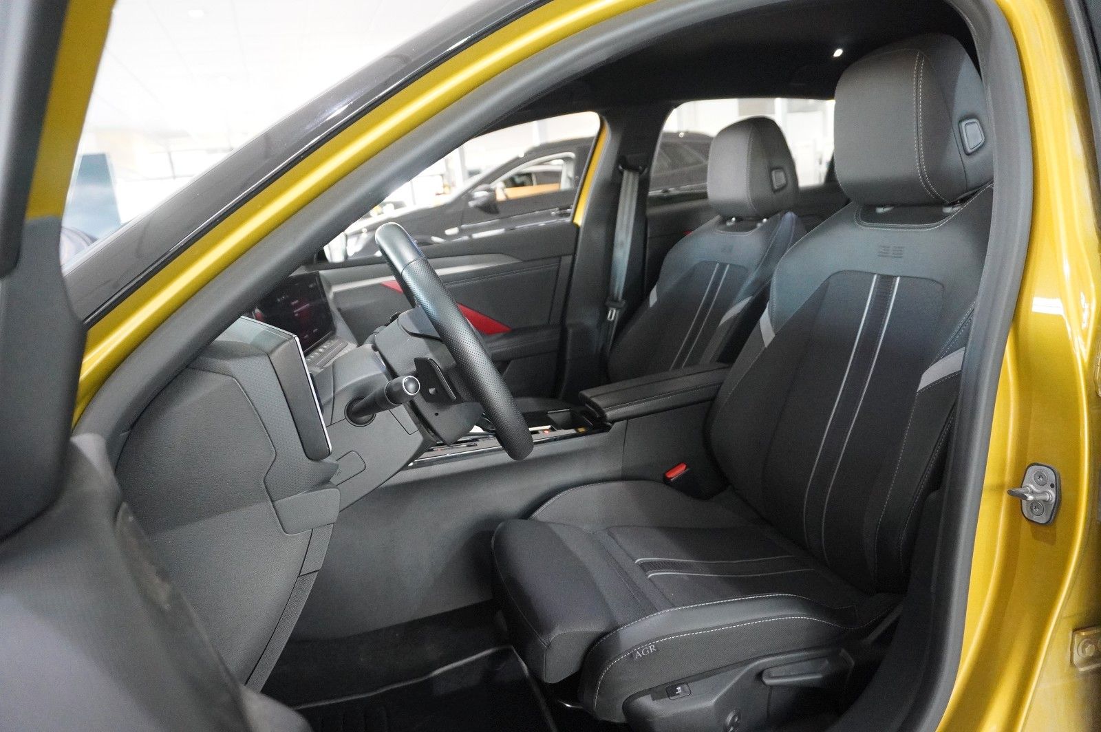 Fahrzeugabbildung Opel Astra L Lim. 1.6 HYBRID GS SPORT NAVI/360°/SPORT