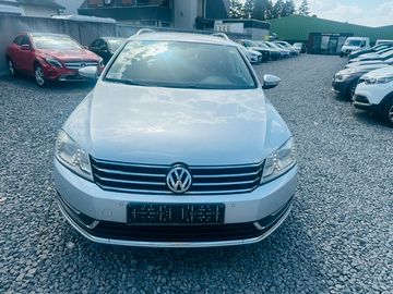 Volkswagen Passat Variant - 2