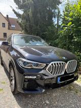 BMW X6 xDrive40i - - blaue BMW X6