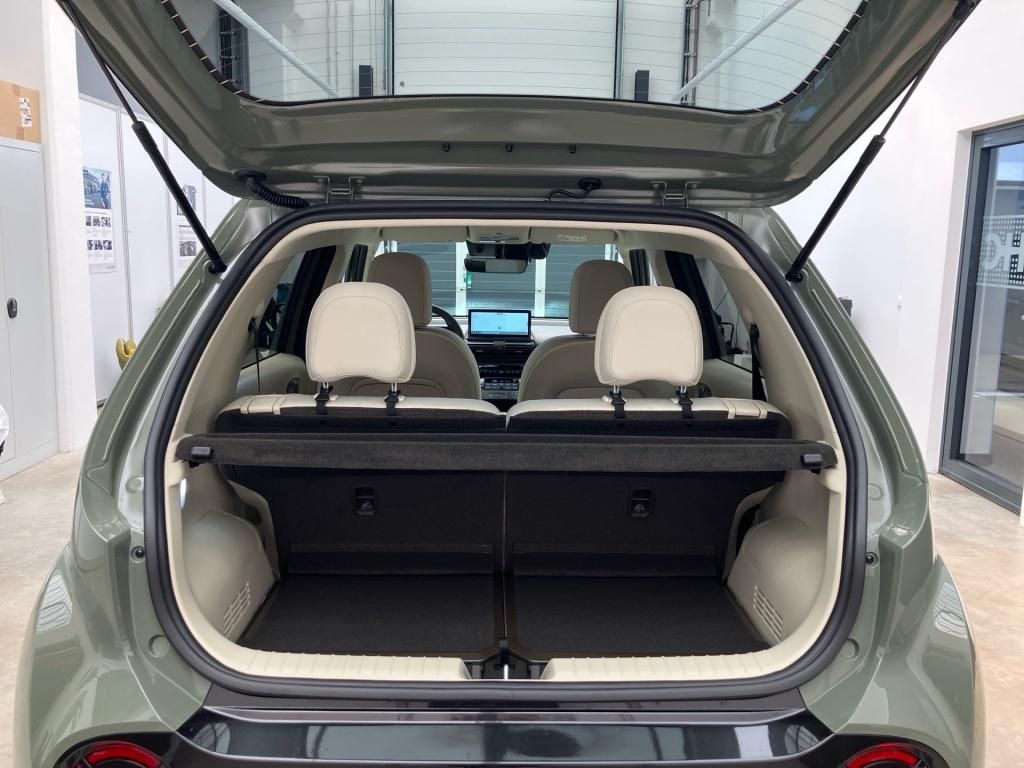 Fahrzeugabbildung Hyundai INSTER EV 49 kWh Prime WPumpe SpurW KlimaA Navi