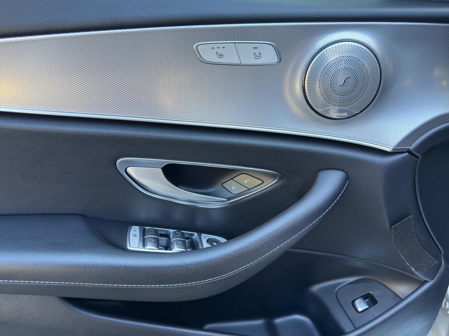 Mercedes-Benz E 220 d T Avantgarde MBUX COMAND Kamera LED Appl