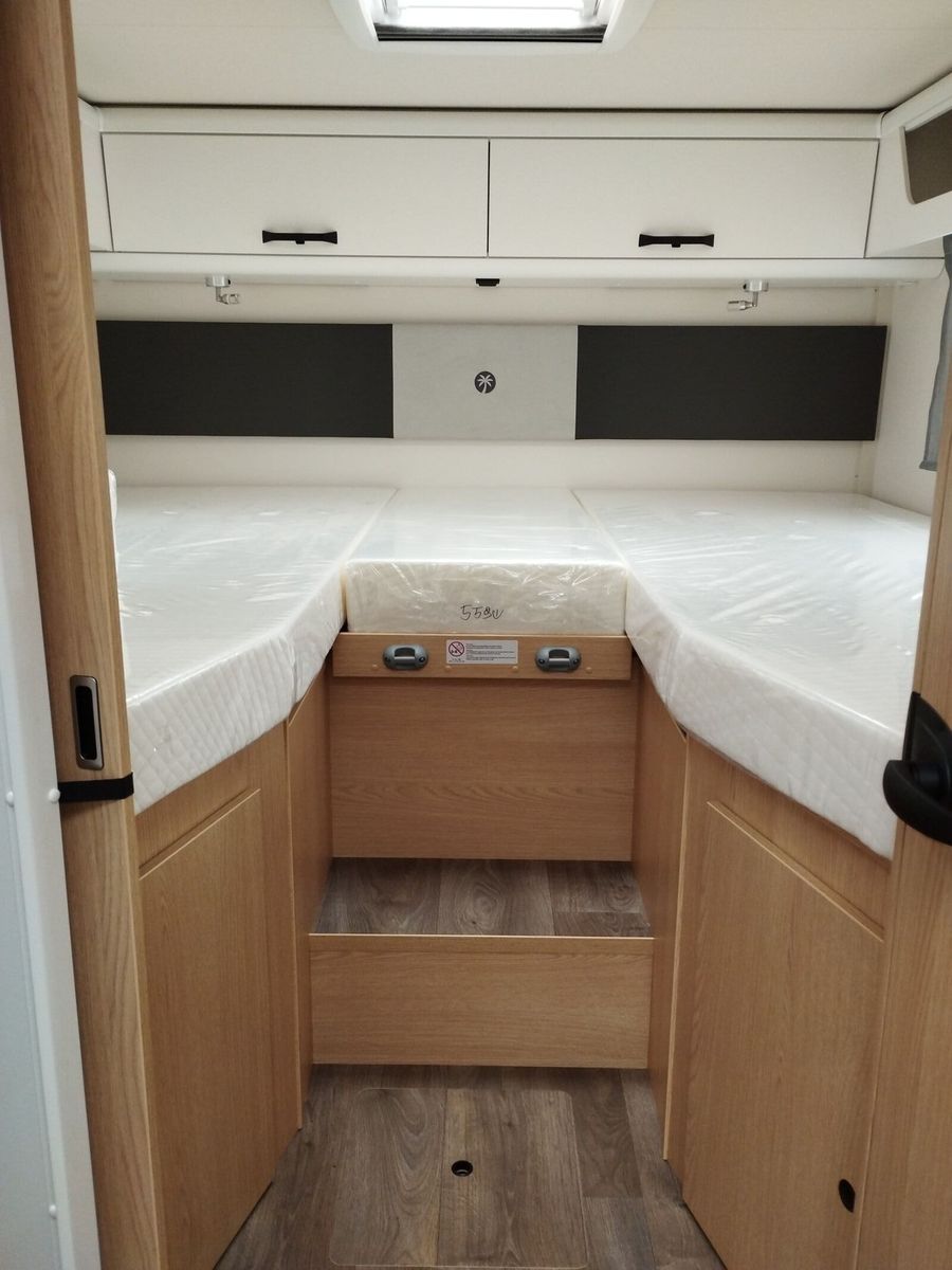 Fahrzeugabbildung Sunlight Adventure T 68C Automatik, Dörr Edition, TV