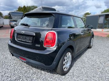MINI One First - 4