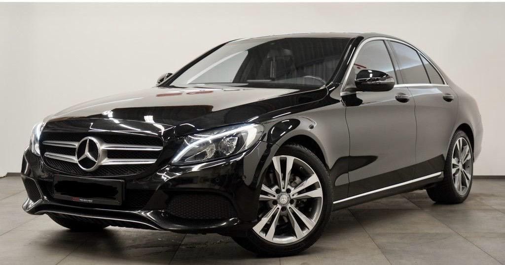 Image of Mercedes-Benz E 200