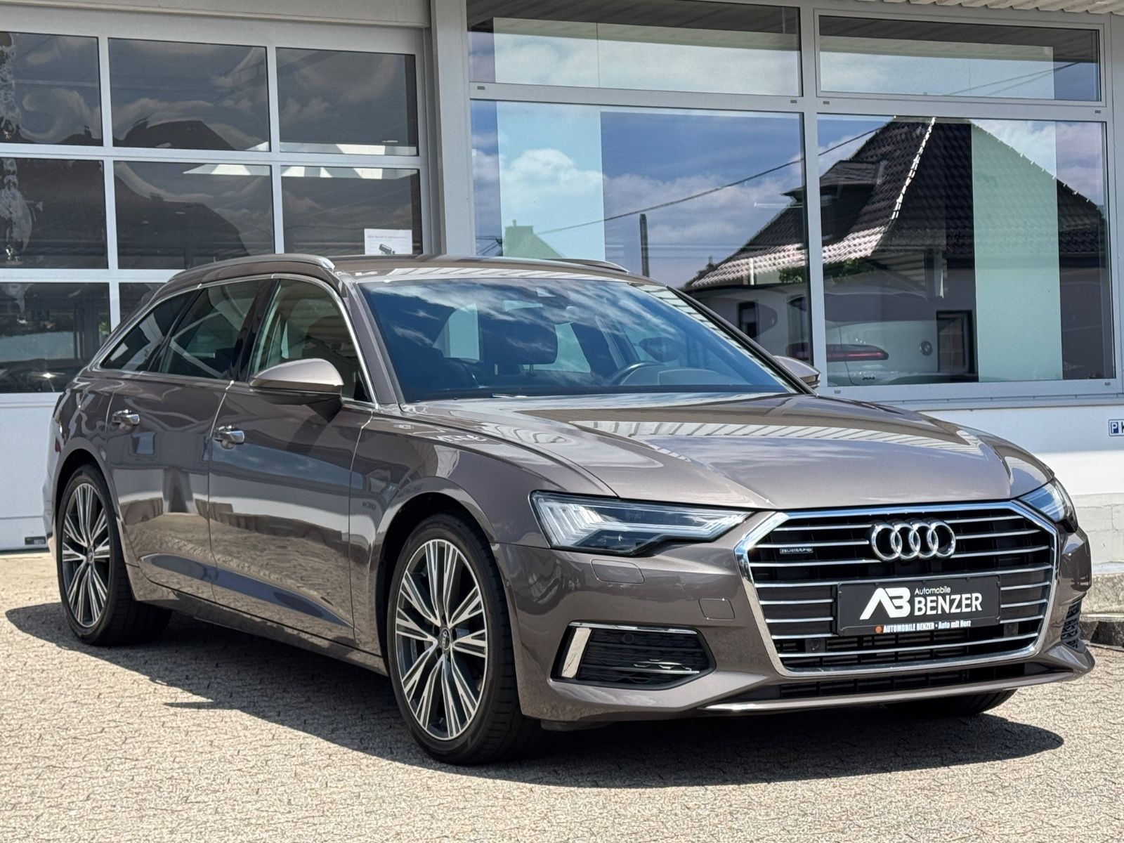 Fahrzeugabbildung Audi A6 50 TFSI e quattro design/LEDER/AHK/CARPLAY/1H