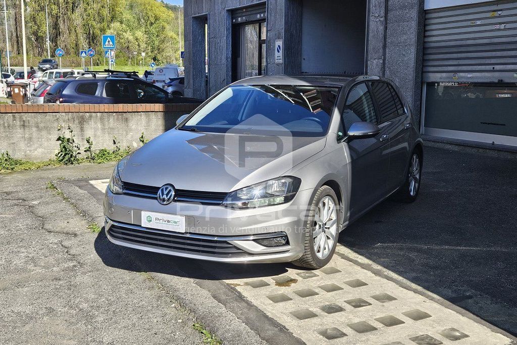 Image of Volkswagen Golf