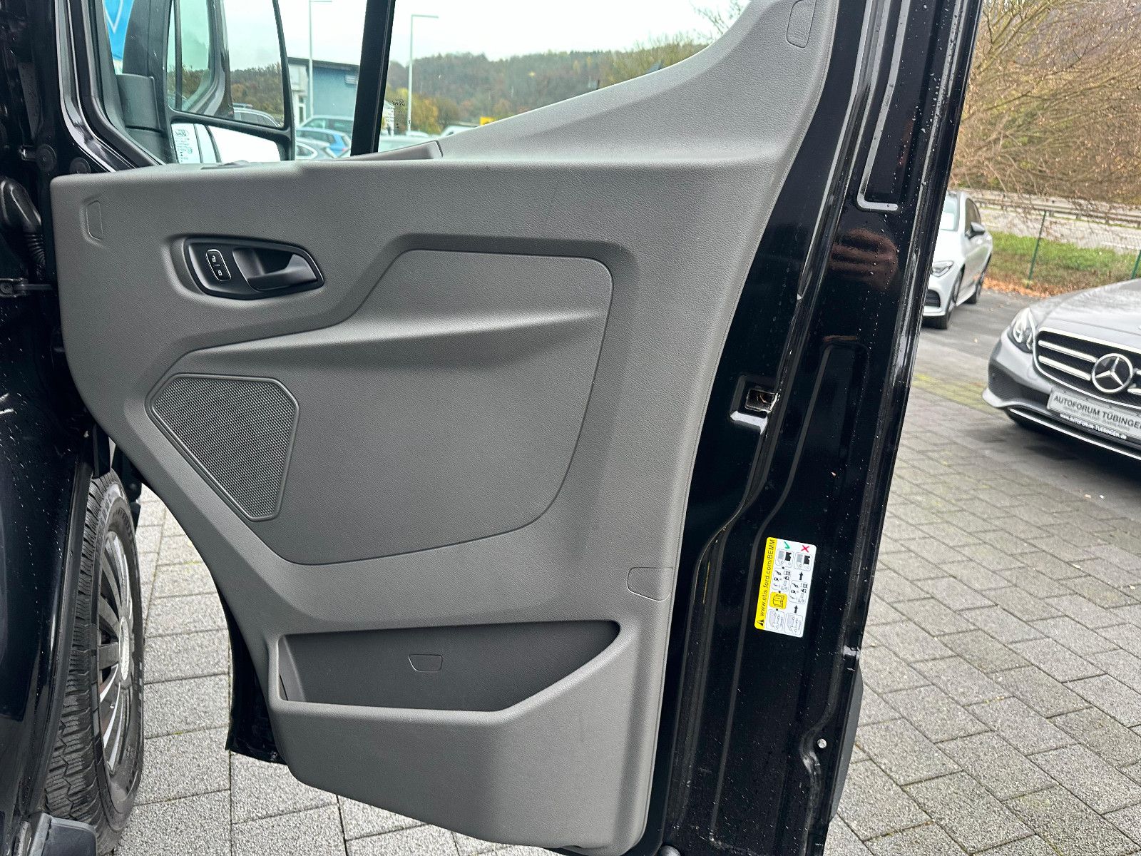 Fahrzeugabbildung Ford Transit 350 L3H2 AUTOMATIK*TREND*AHK*NAVI*EXPRES