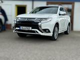 Mitsubishi Plug-in Hybrid Outlander 2.4 PHEV Allrad*TOP ZUS