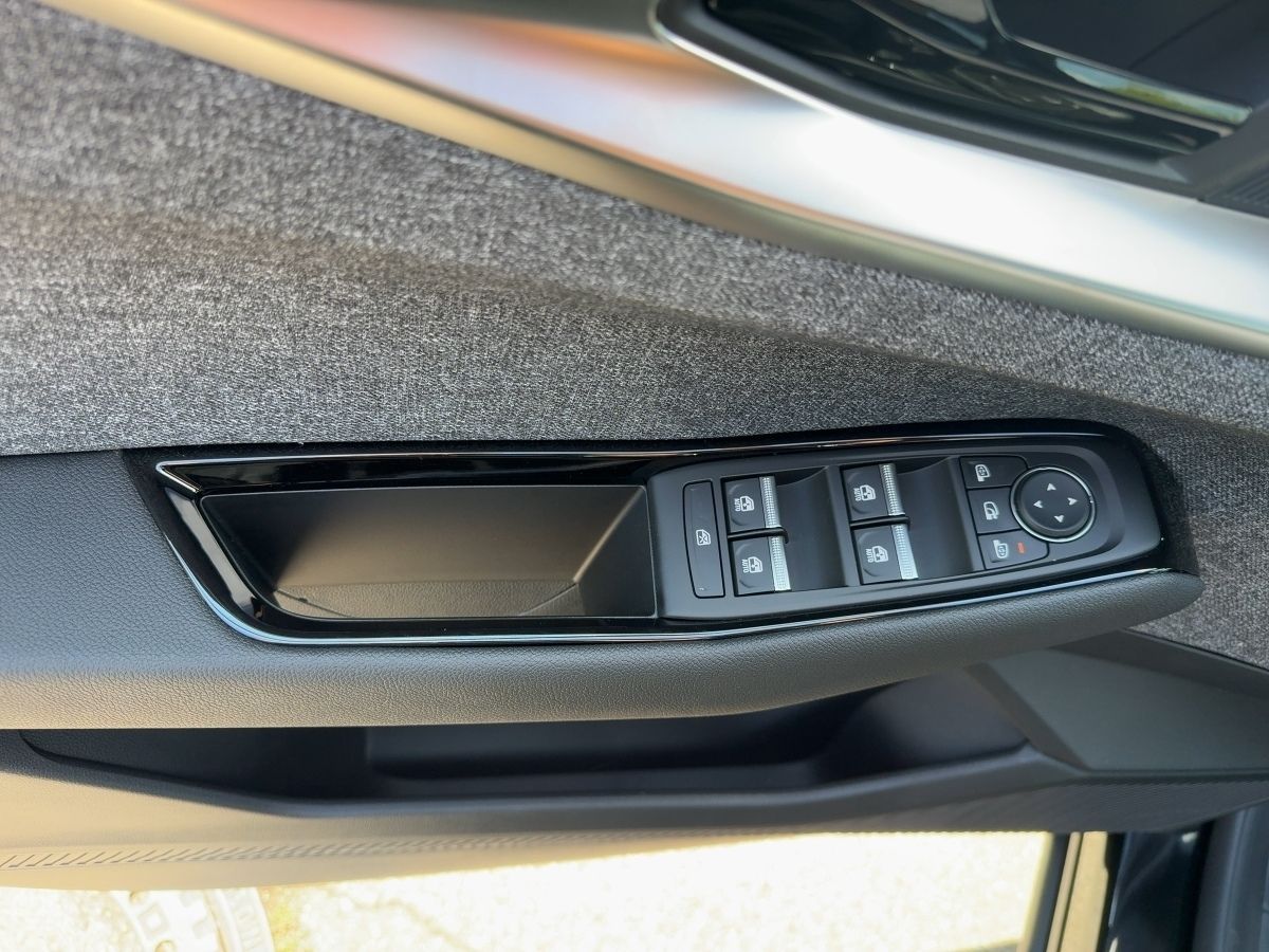 Fahrzeugabbildung Renault Espace Techno E-Tech Full Hybrid 200 SHZ Kamera