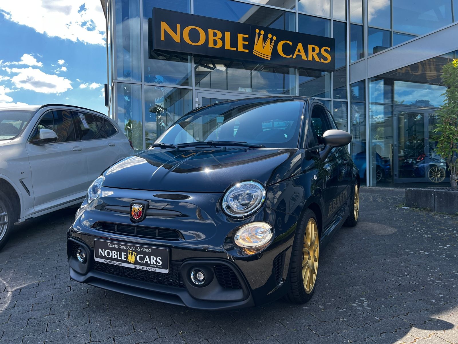 Fahrzeugabbildung Abarth 695 75 Anniversario BEATS Full Link KLIMA NAVI