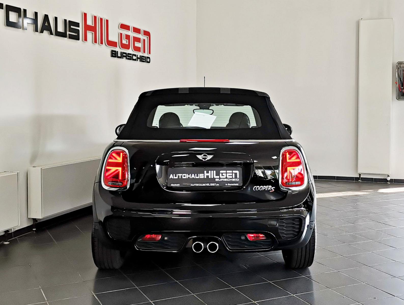 MINI Cooper S Cabrio JCW Aut.*R.Kam*HeadUp*Navi*H&K