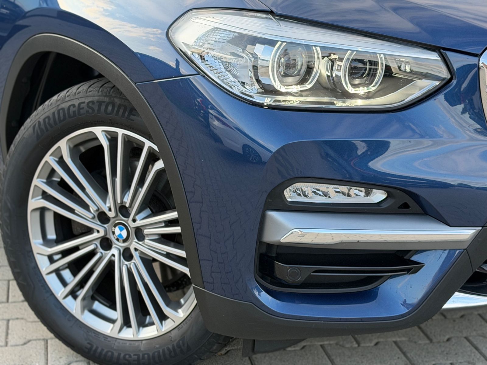 BMW X3 xDrive 20 i Luxury Line 1.Hand Vollleder AHK foto 3