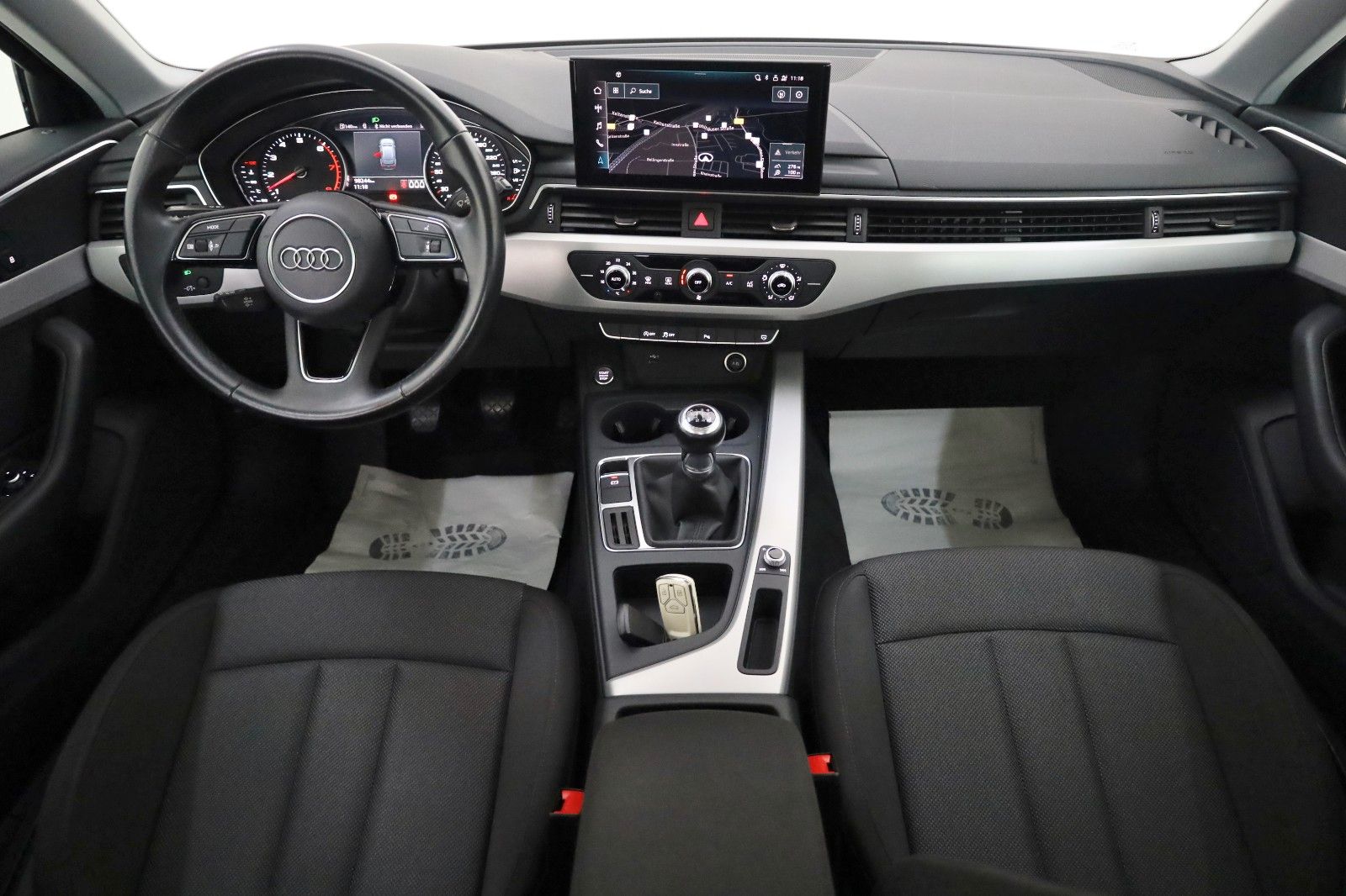 Fahrzeugabbildung Audi A4 Avant 35 TFSI Navi,LED,Panorama,Kamera,SR+WR