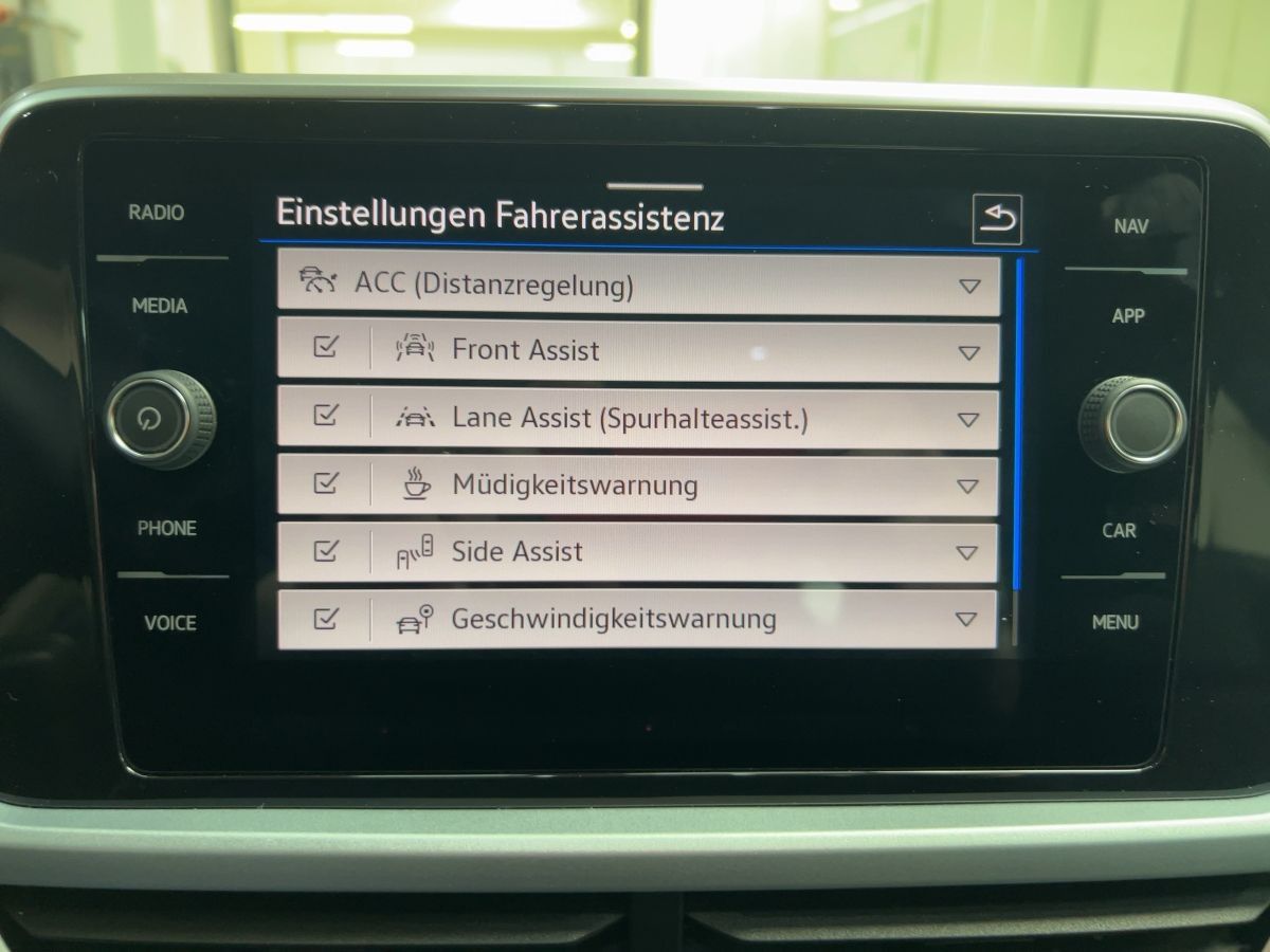 Volkswagen T-Roc - Bild 17