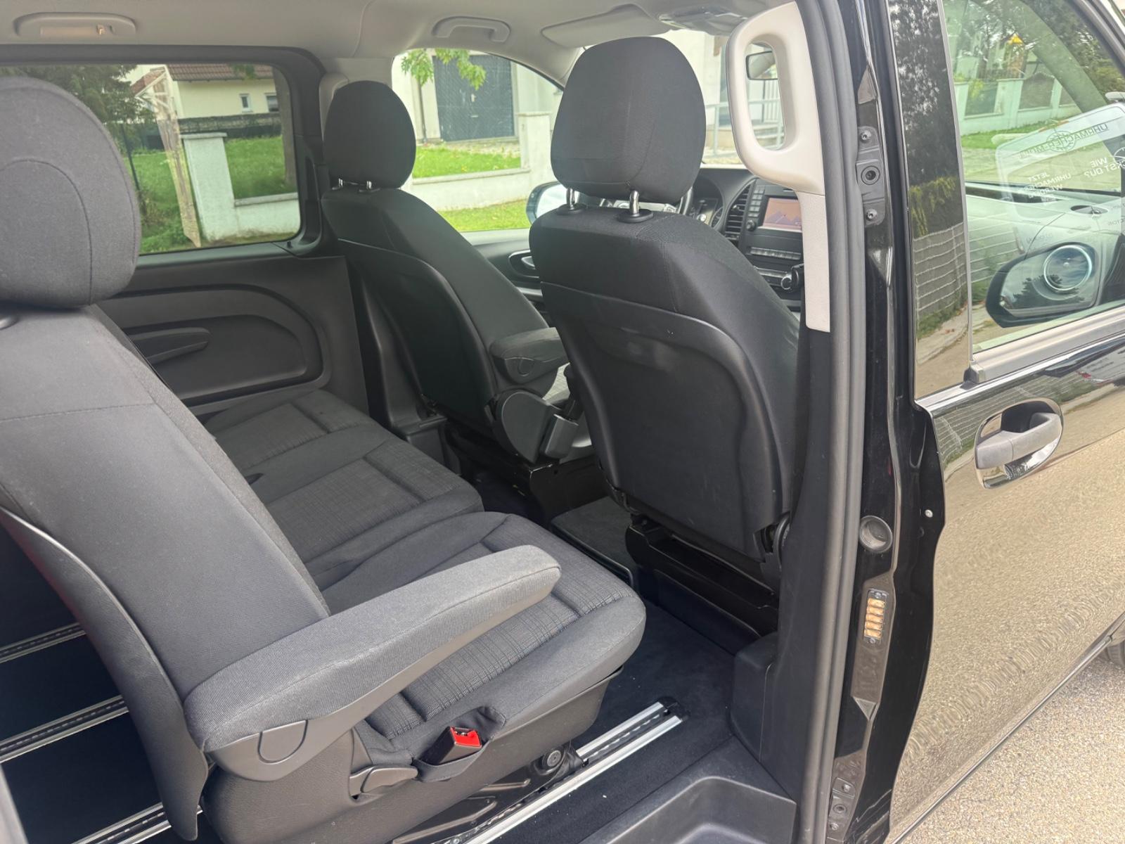 Mercedes-Benz Vito Tourer 4MATIC Lang,8-Sitze,Navi,Aut.,SHZ,AH