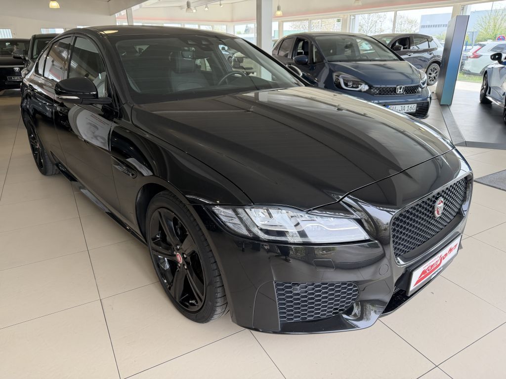 JAGUAR XF