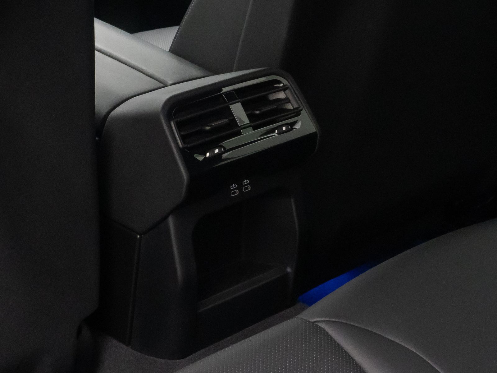 Fahrzeugabbildung BMW 520d Kamera DAB Leder DrivAss Alarm Sport 18Zoll