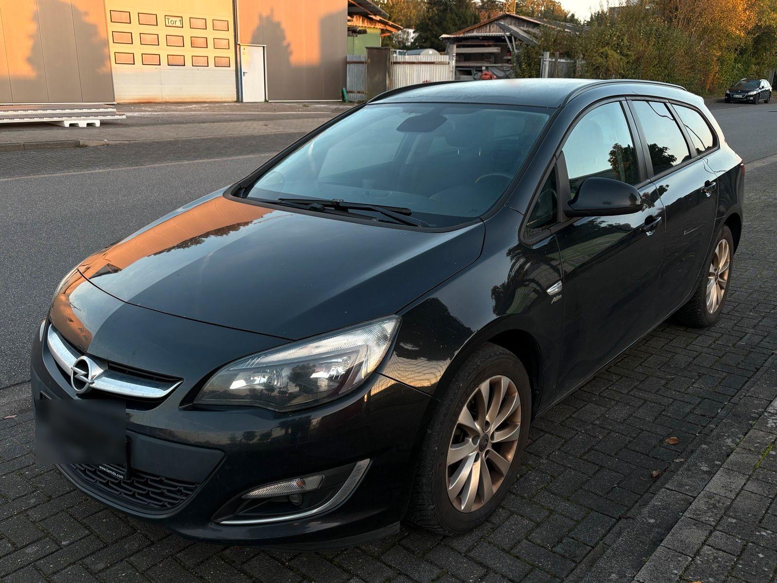 Opel Astra, 2013