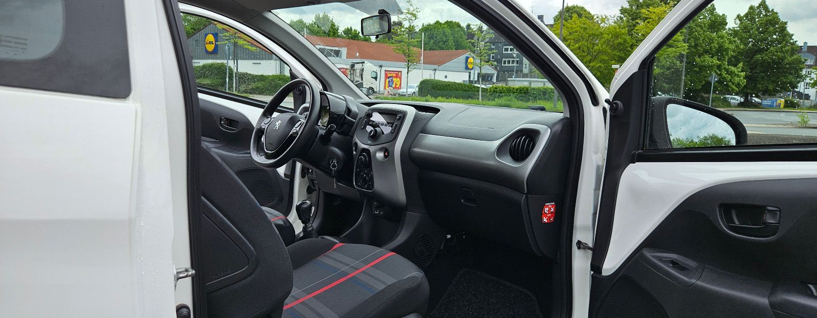 PEUGEOT 108 Active Klima sehr gepflegt